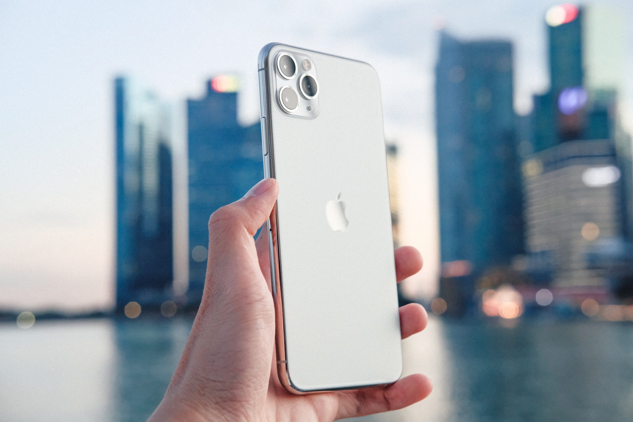 live answering services on an iphone