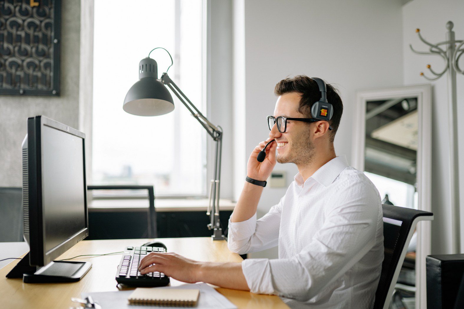 10 Benefits Of The Best Small Answering Service For Small Business