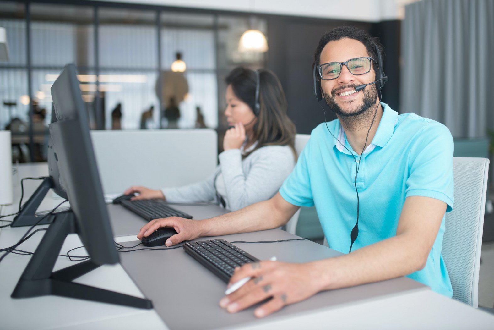 Impress Your Customers with a Virtual Receptionist Service
