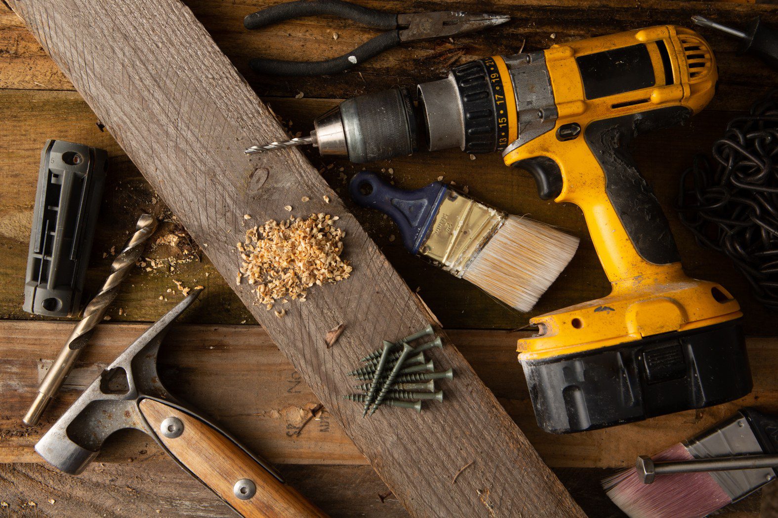 image of tools symbolizing the need for a contractor answering service.